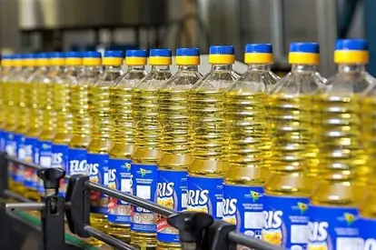 The shareholders of Transoil Group took the decision to keep the current producer price of 29.1 lei (VAT included) for a bottle of "FLORIS" sunflower oil